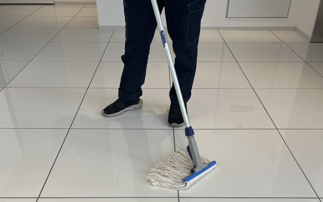 床拭き清掃
